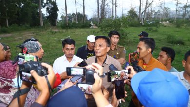 Konfrensi Pers yang digelar Bupati Loteng, HL Pathul Bahri SIp di lokasi Sirkuit Lantan.